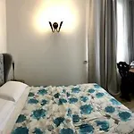 A Casa Di V-ale Hotell 3*