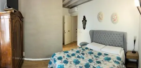 ホテル A Casa Di V-ale トレヴィーゾ