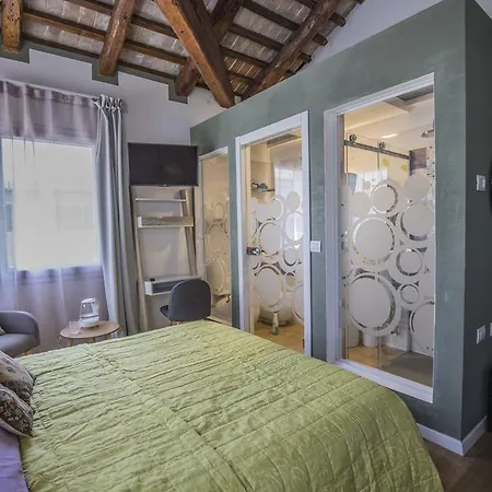 A Casa Di V-ale ホテル 3*