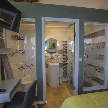 A Casa Di V-ale 3*