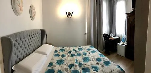 A Casa Di V-ale فندق 3*