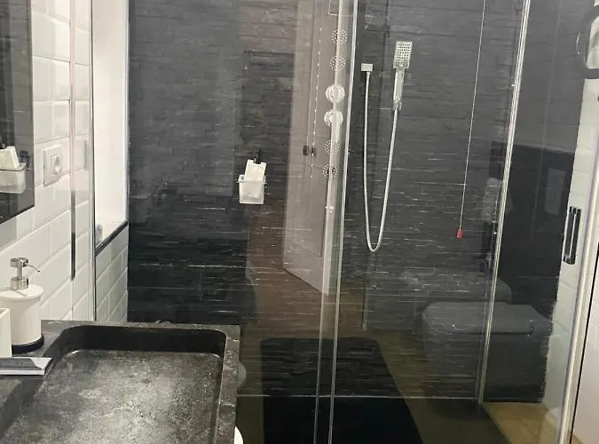 A Casa Di V-ale 3*