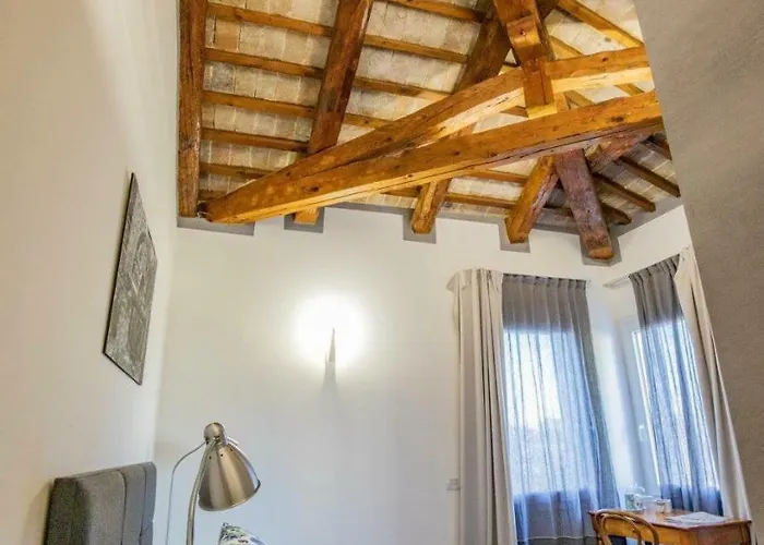 A Casa Di V-ale فندق